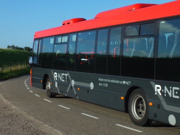 Advies Metrocov aan MRDH over reclame op R-net bussen