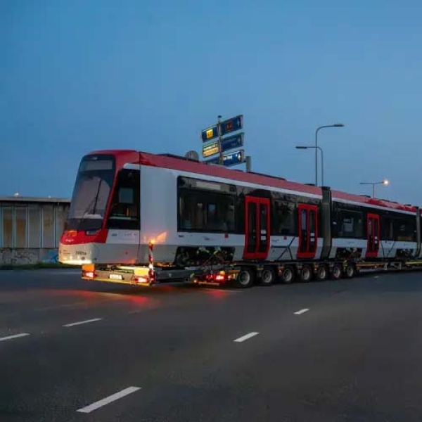 Onze nieuwe stadstram TINA
